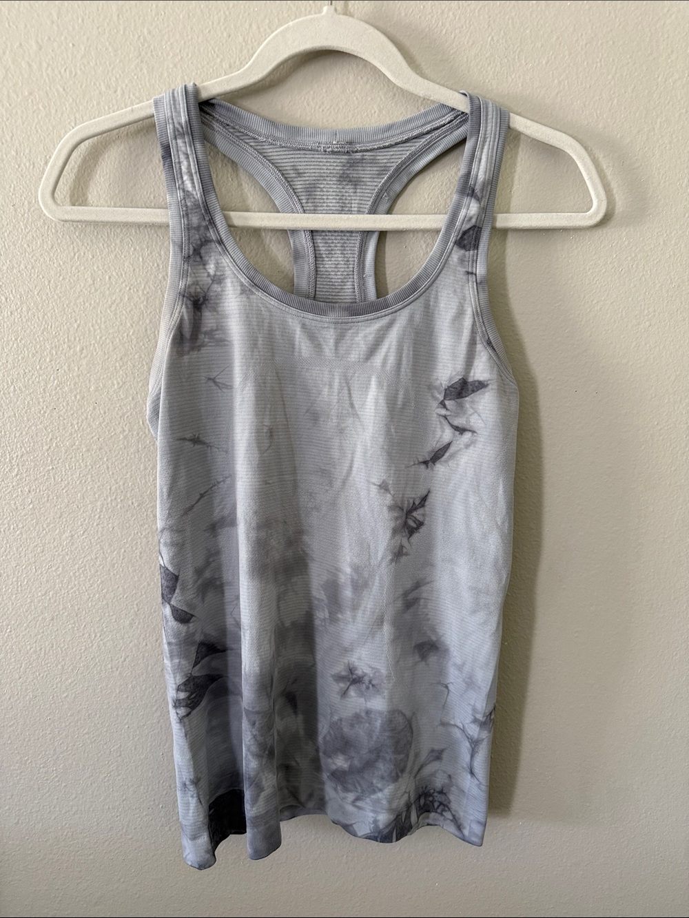 Lululemon Swiftly Tech Racerback Tank size 4